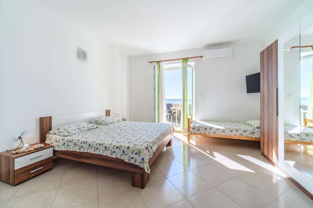 Beach Paradise Apartments ポドストラナ エクステリア 写真