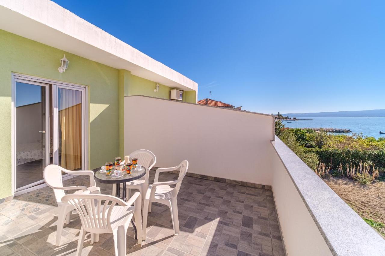 Beach Paradise Apartments ポドストラナ エクステリア 写真