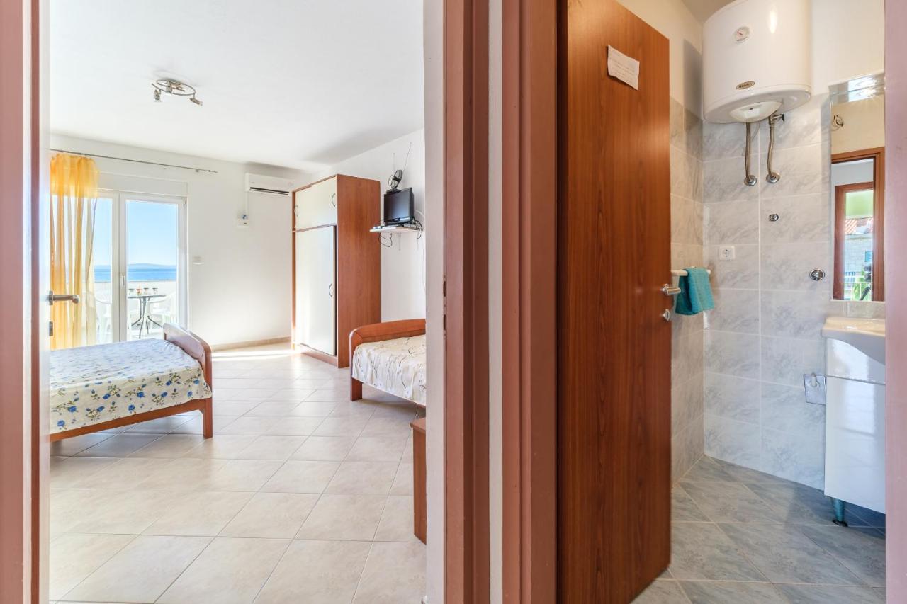 Beach Paradise Apartments ポドストラナ エクステリア 写真