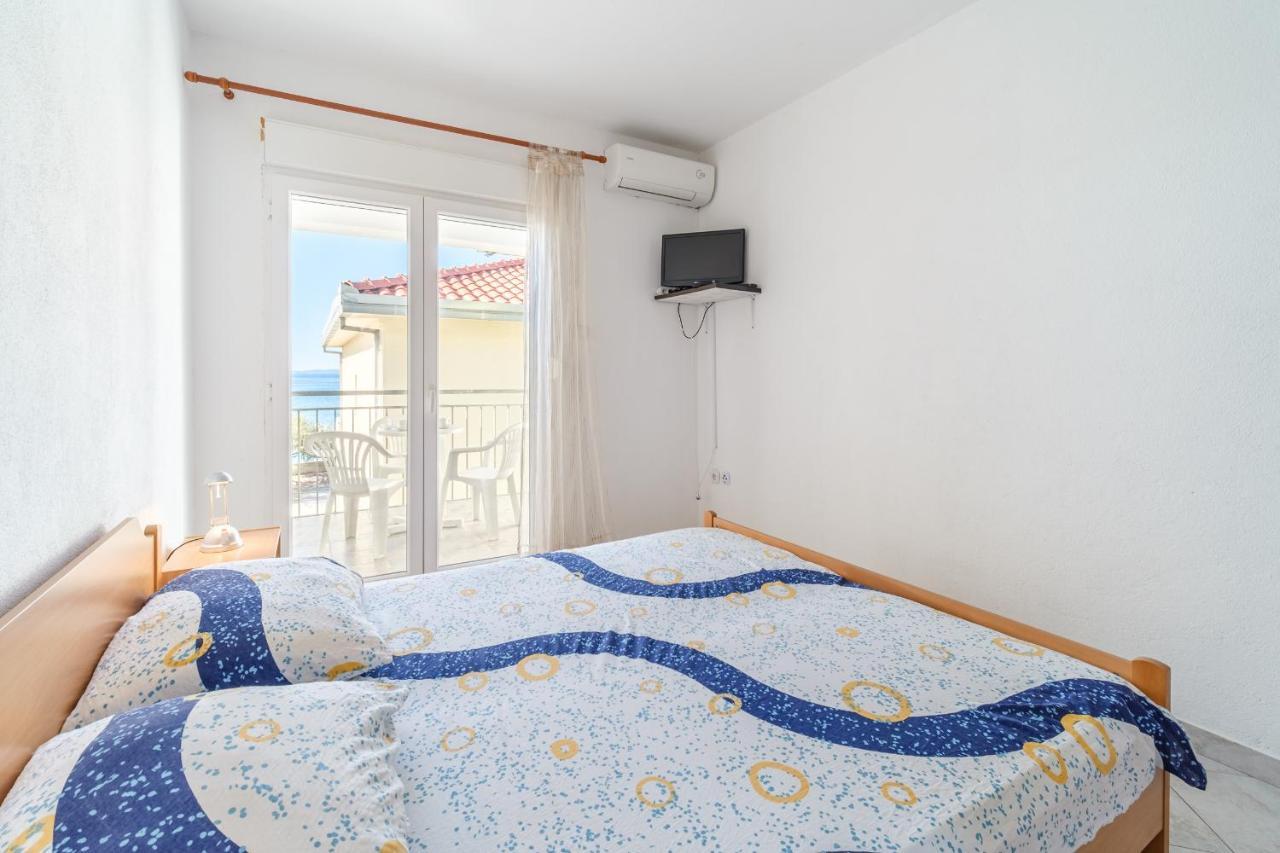 Beach Paradise Apartments ポドストラナ エクステリア 写真