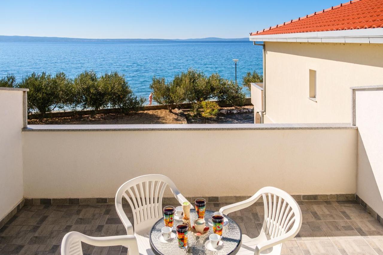 Beach Paradise Apartments ポドストラナ エクステリア 写真